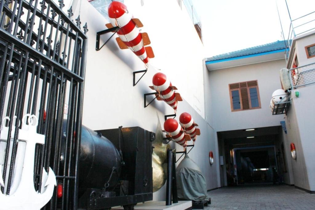 Dermaga Keluarga Hotel Yogyakarta Luaran gambar